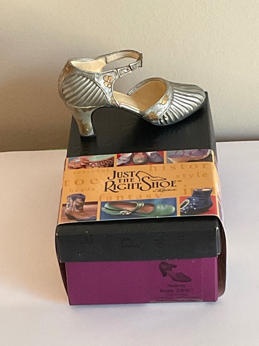 Just the Right Shoe “Sunray” by Raine Silver Miniature Shoe Sculpture W/COA 1999 - Picture 2 of 10